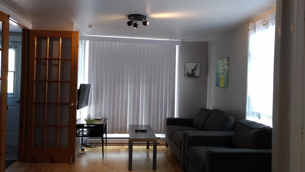 Les Appartements De La Bergeronnette Grandes-Bergeronnes Exterior photo